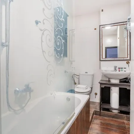 4- Bedroom In Gracia Village Barcelona